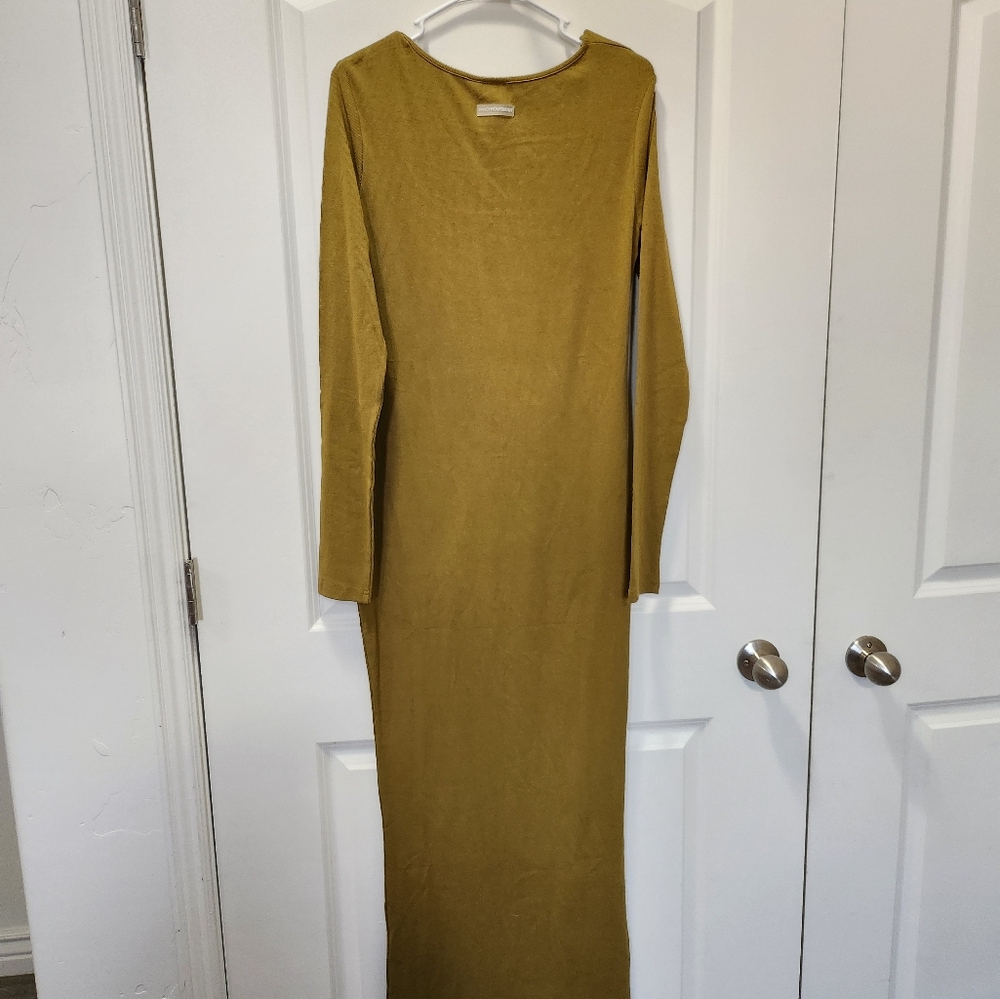 Fancy Homebody Signature Maxi Ribbed Dress - Picture 4 of 6